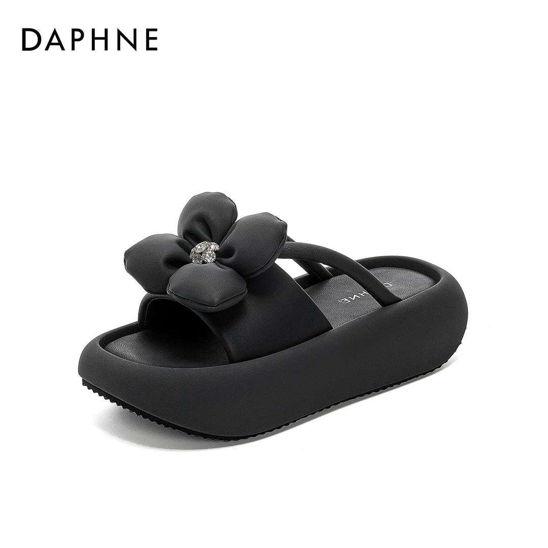 达芙妮新款仙女风欧若精灵风坡跟增高百搭外穿蝴蝶结水钻一字拖