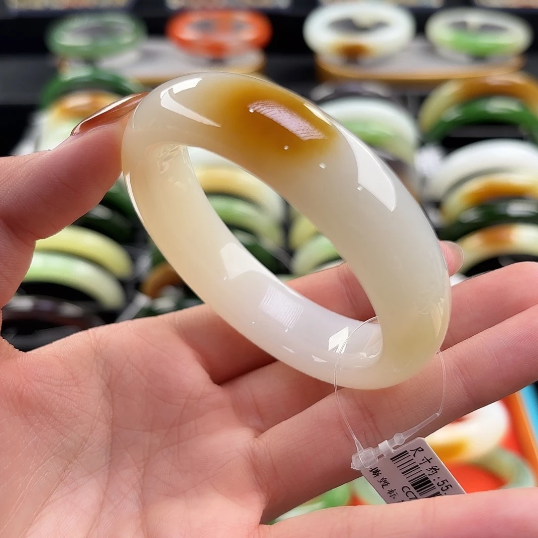 和田玉未镶嵌手镯55.6