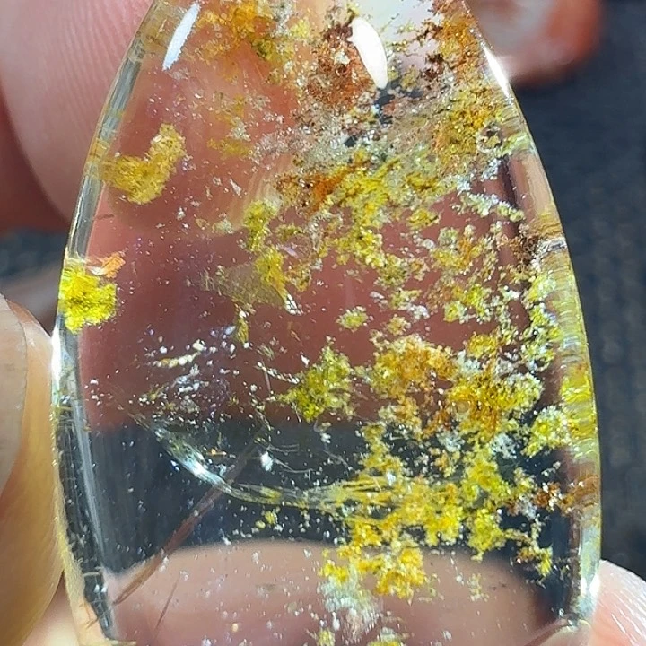5***霞未镶嵌颈饰水晶好