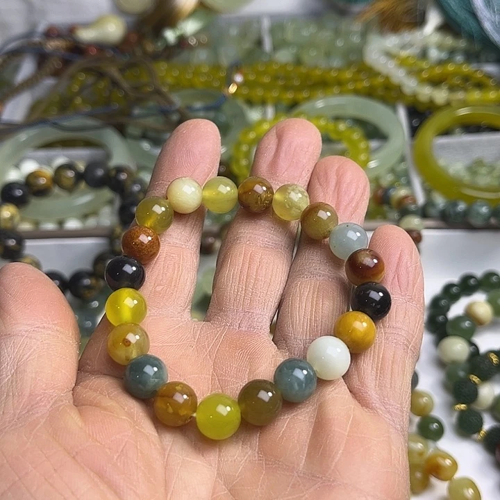 合金蛇纹石玉颈饰