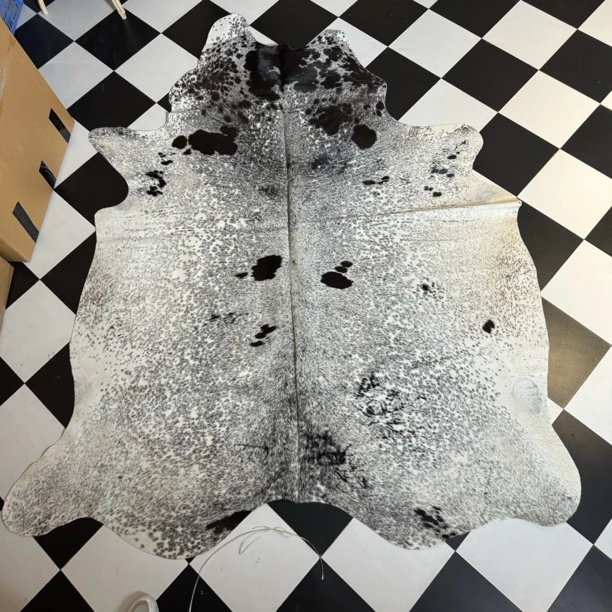 【本尼家】F137 240x190cm专拍牛皮地毯家用轻奢手工