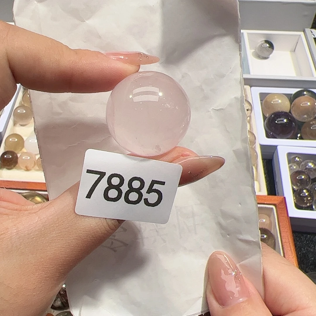 未镶嵌水晶大型摆件（非配饰）