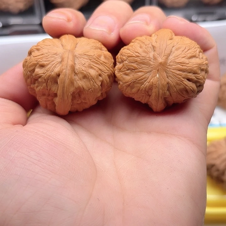 牛***到把件文玩核桃元宝