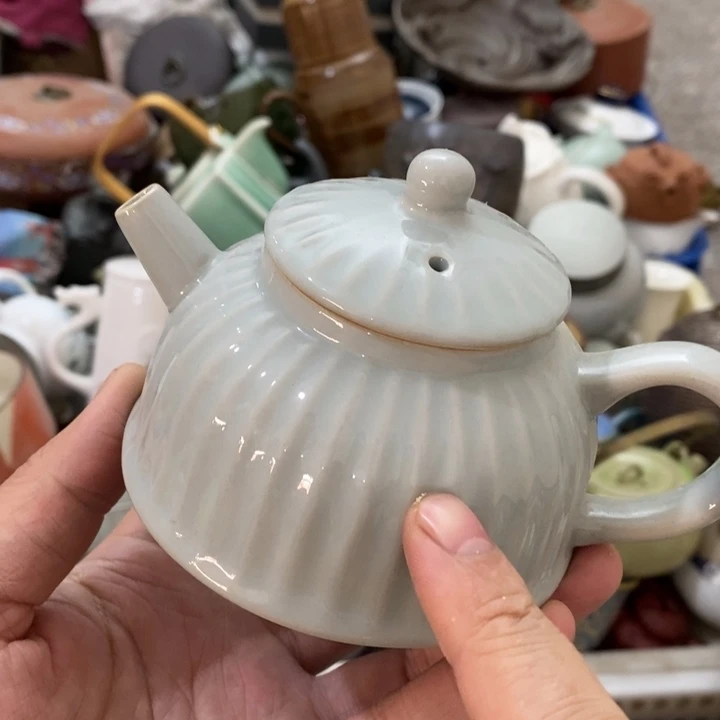陶瓷艺术的艺术品及壶