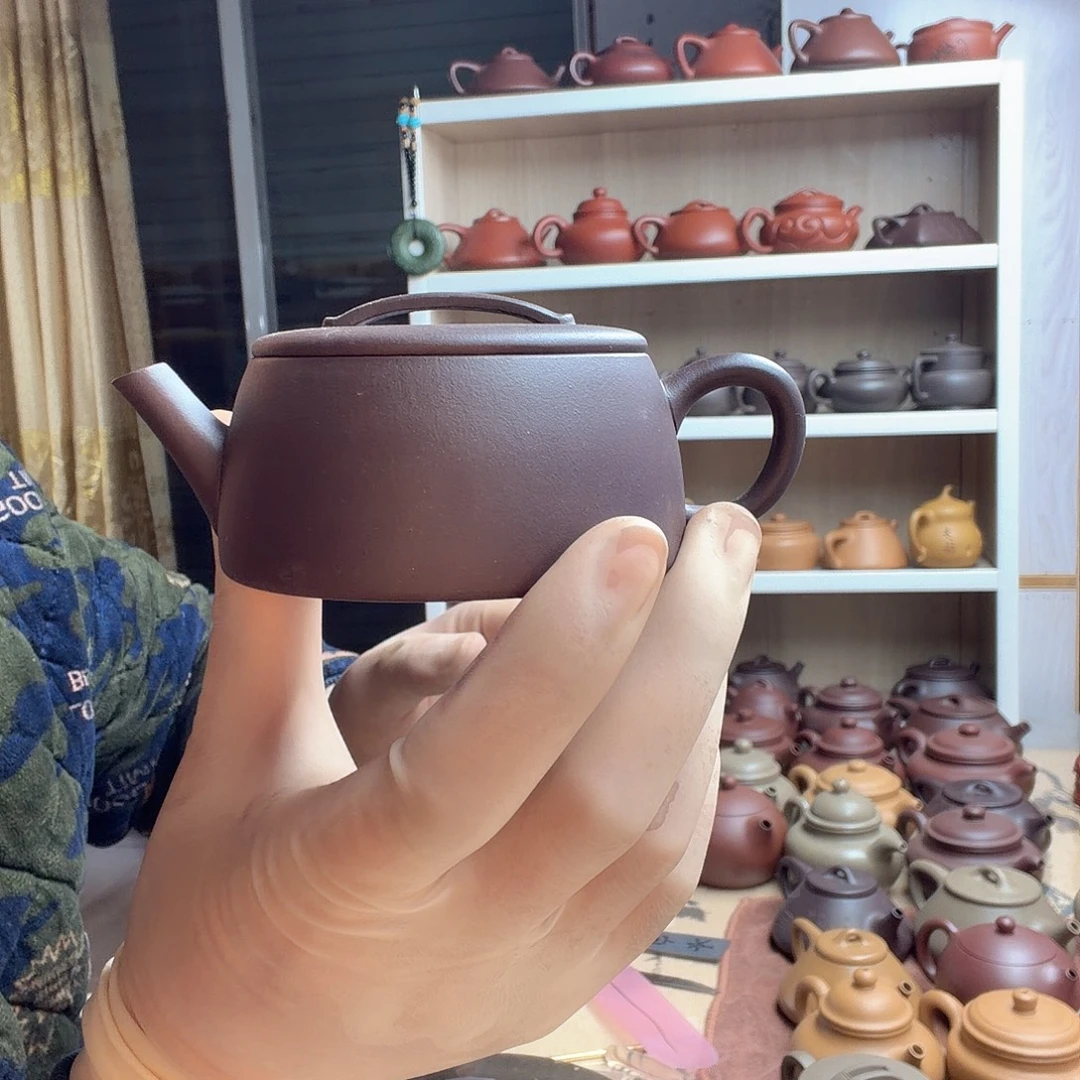 茶壶紫砂我在外面吃饭呢你