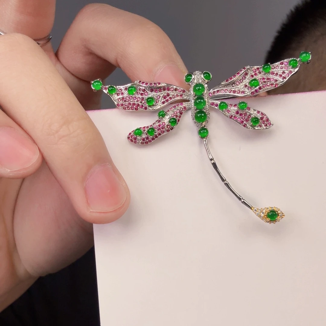 翡翠颈饰未镶嵌一件