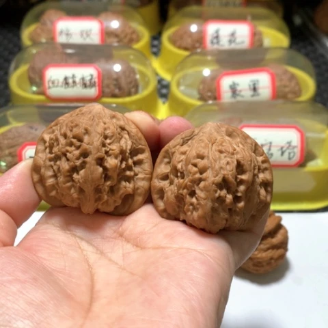 吊坠文玩核桃龙洞峪