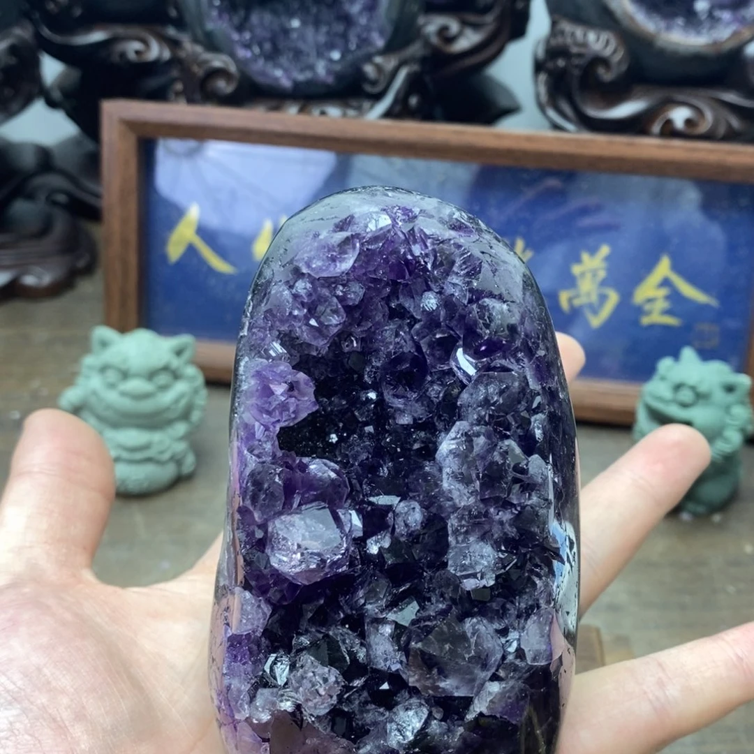未镶嵌水晶大型摆件（非配饰）
