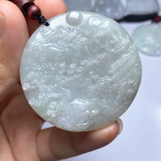 翡翠未镶嵌颈饰翡翠