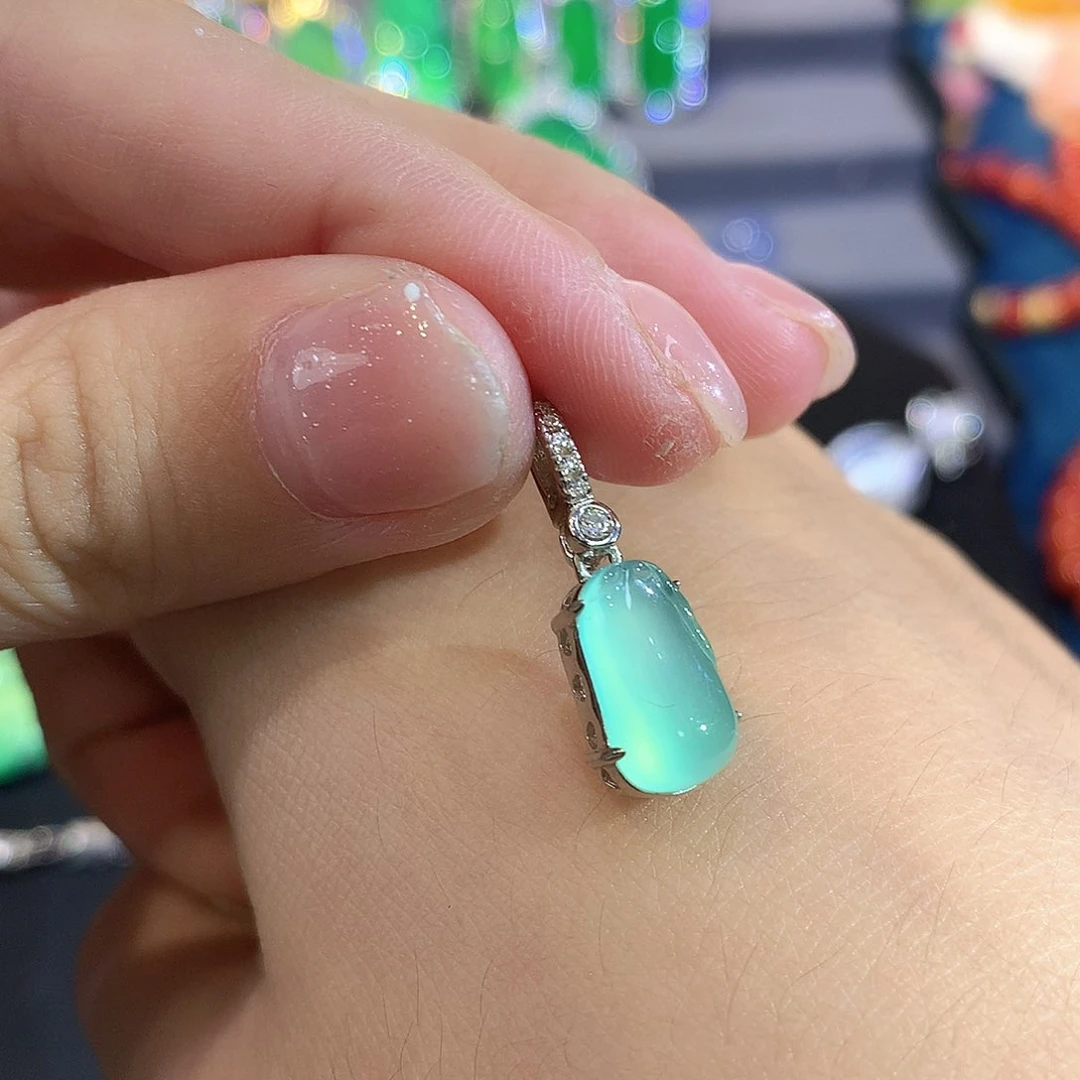 颈饰银S925镶嵌石英质玉?****鲤