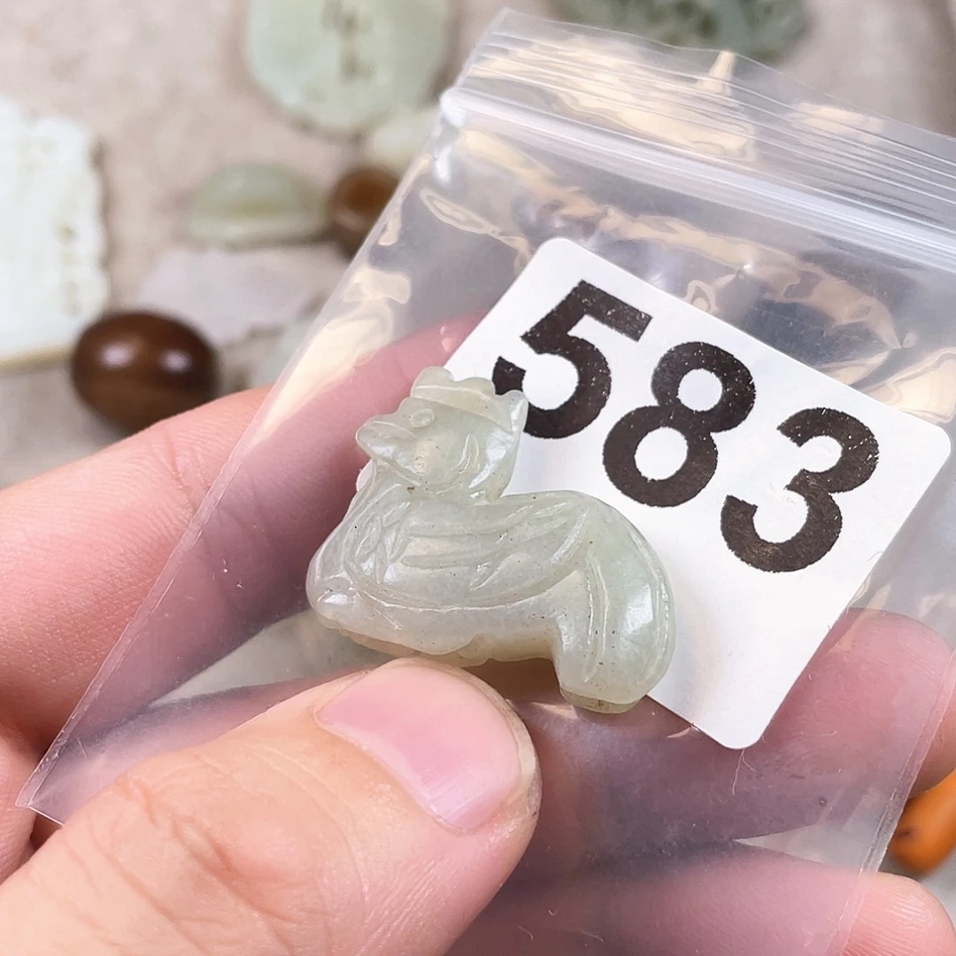 和田玉（糖玉）未镶嵌颈饰