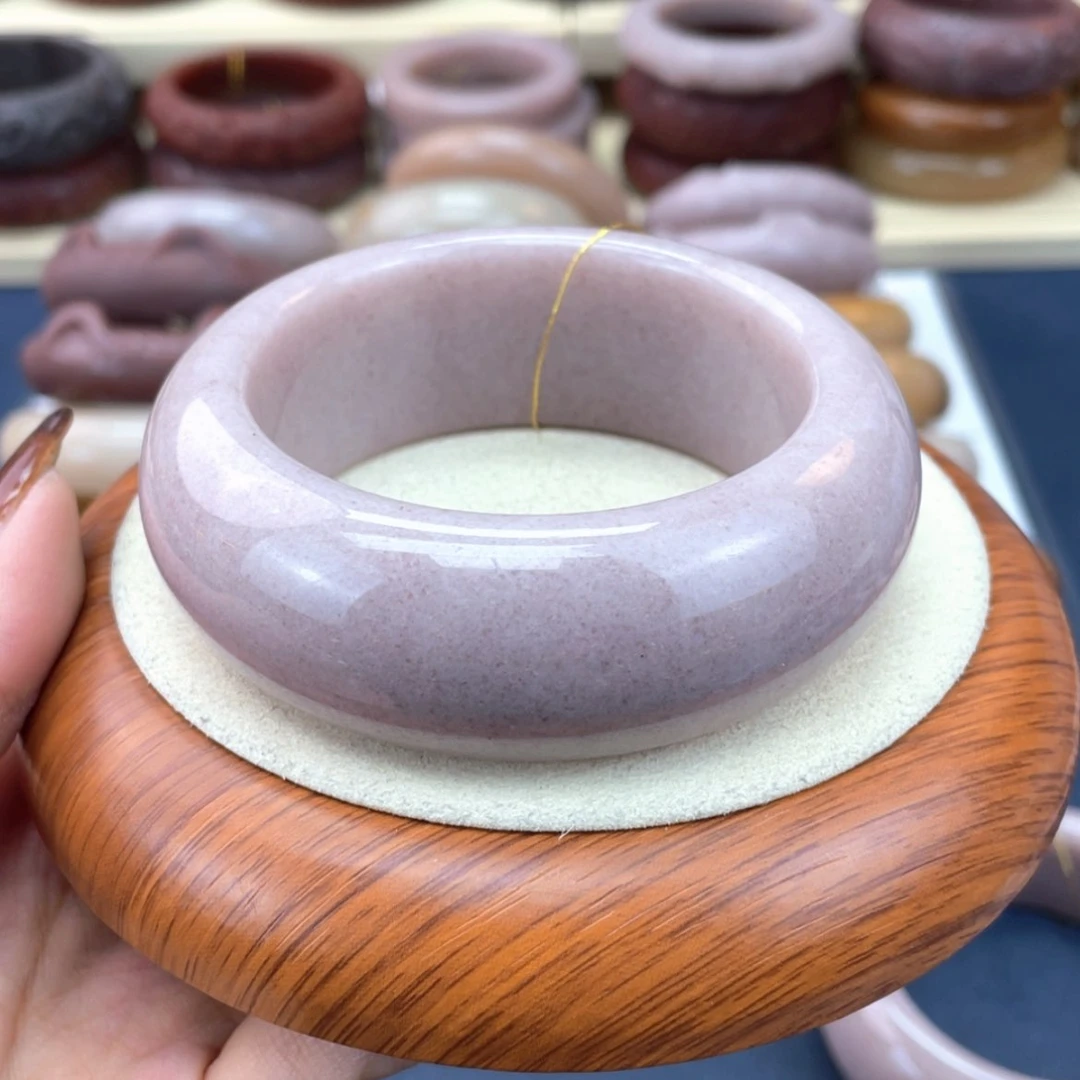 【闪购商品】石英质玉手镯未镶嵌?****干