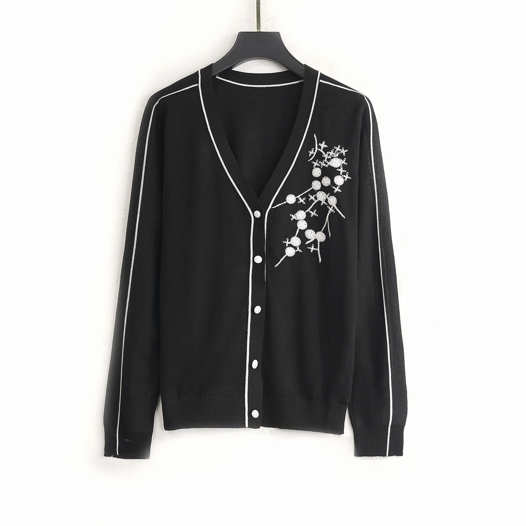 【春季上新】CD157黑色国潮绣花V领撞色边百搭针织开衫