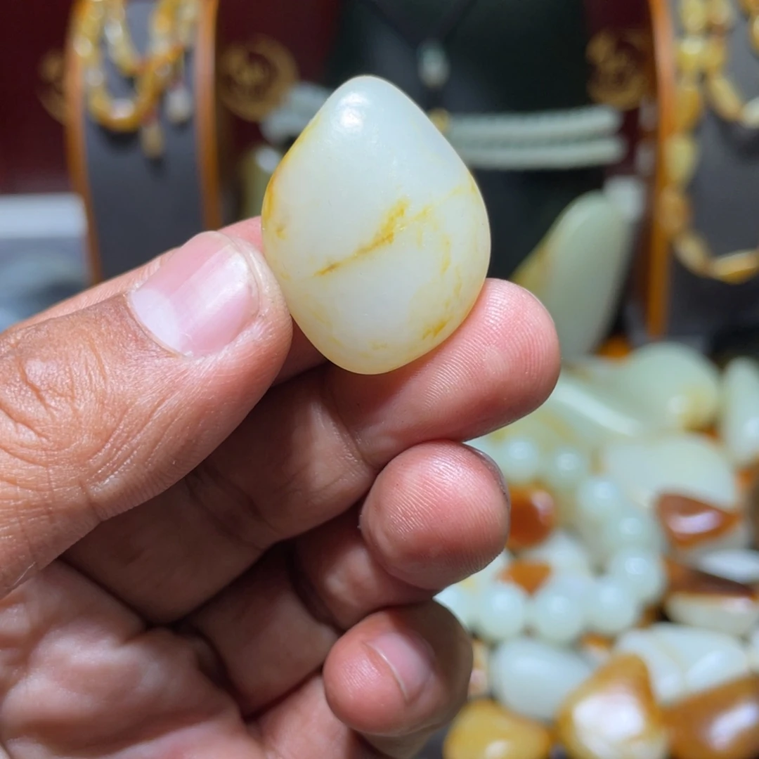 和田玉（白玉）挂件未镶嵌刘*龙