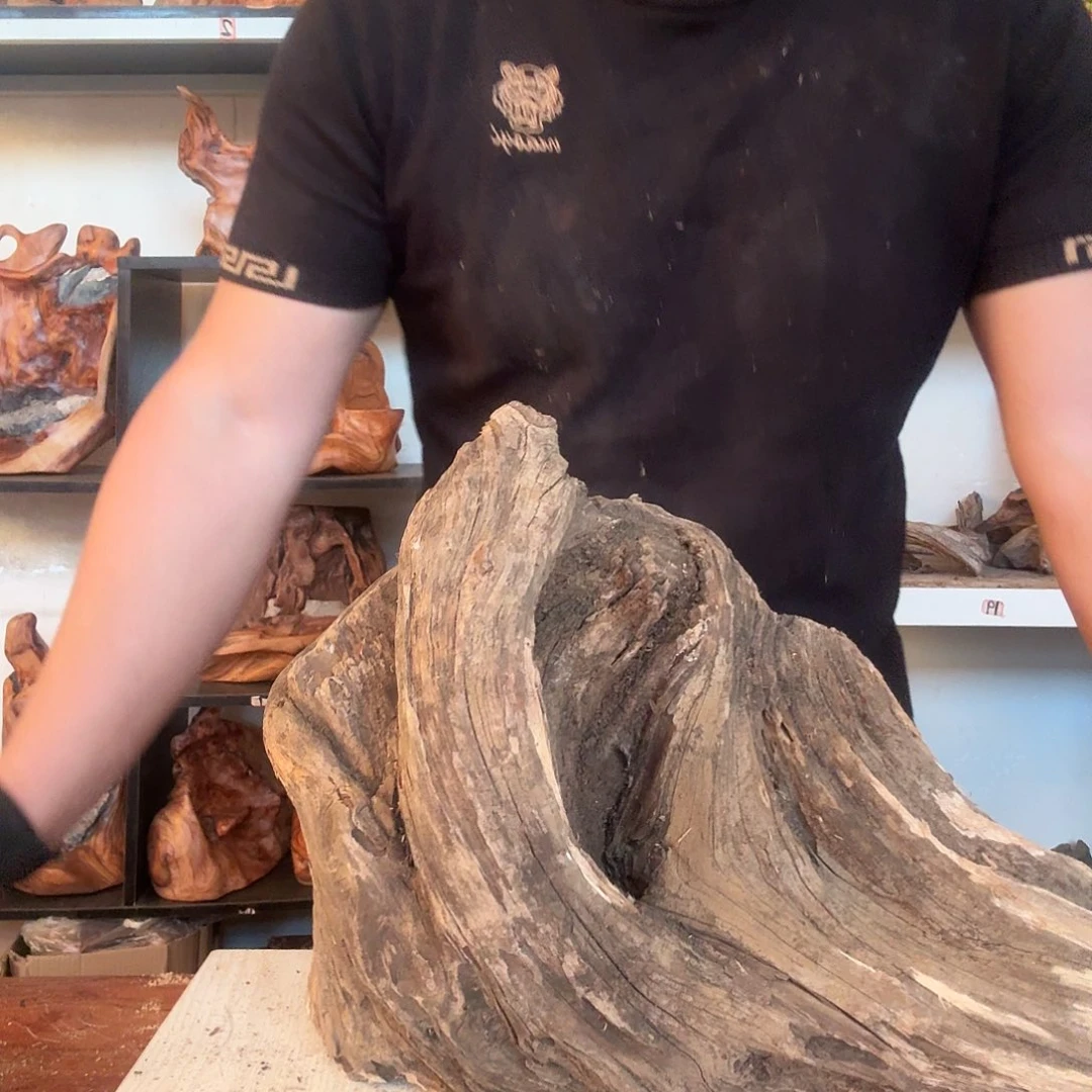 忠***坊木太行崖柏摆件摆件