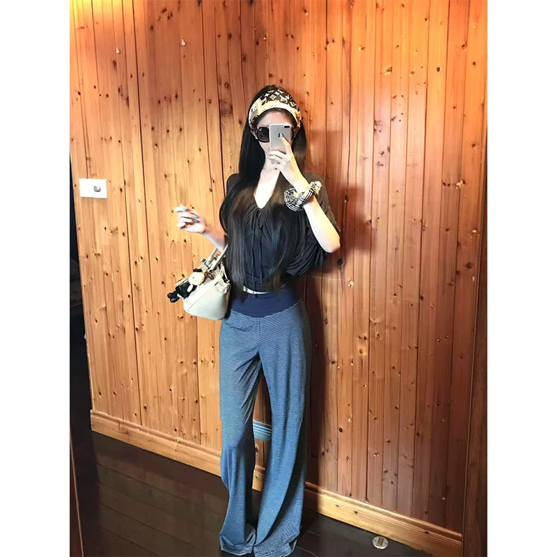 慵懒风显瘦修身小众网红穿搭短款上衣秋季款休闲简约时尚百搭长裤