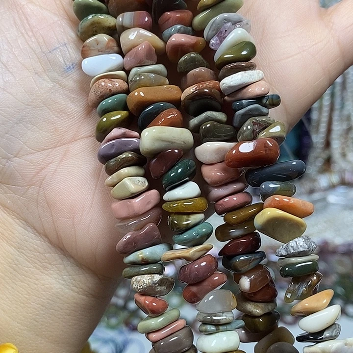 玛瑙/玉髓未镶嵌珠宝半成品天然阿拉善一条