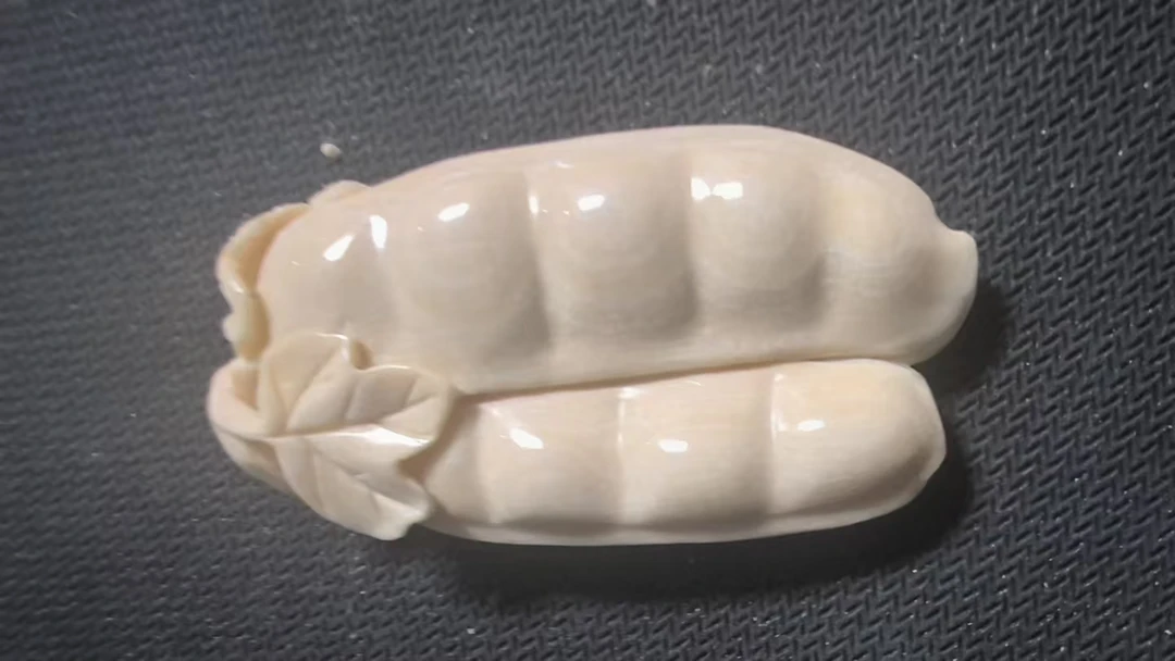猛犸约18克雕刻件ZL2443