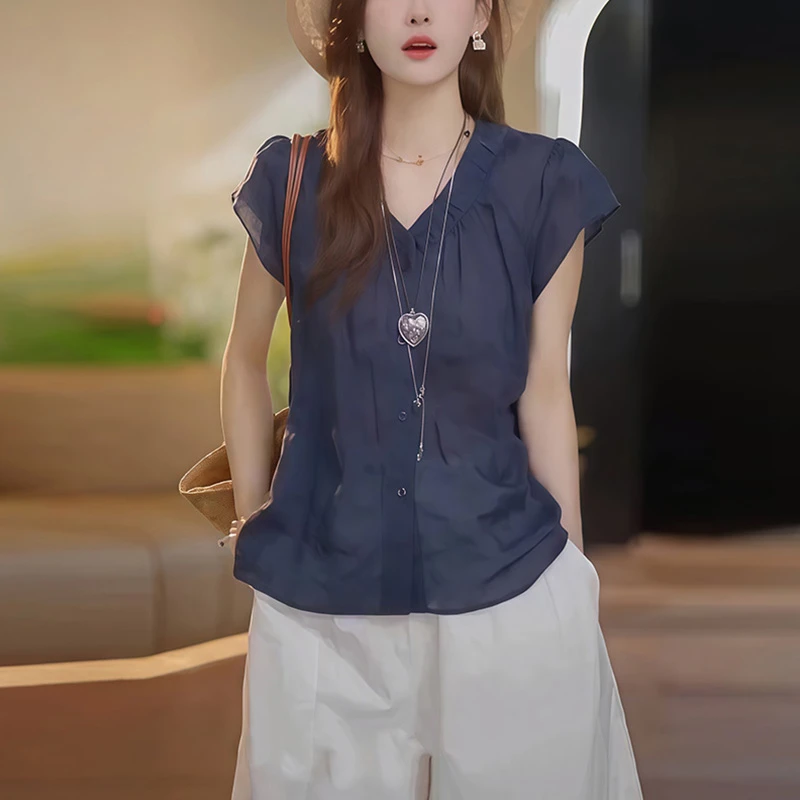 法式v领藏青色短袖衬衫女夏季别致设计感上衣时尚休闲小飞袖衬衣