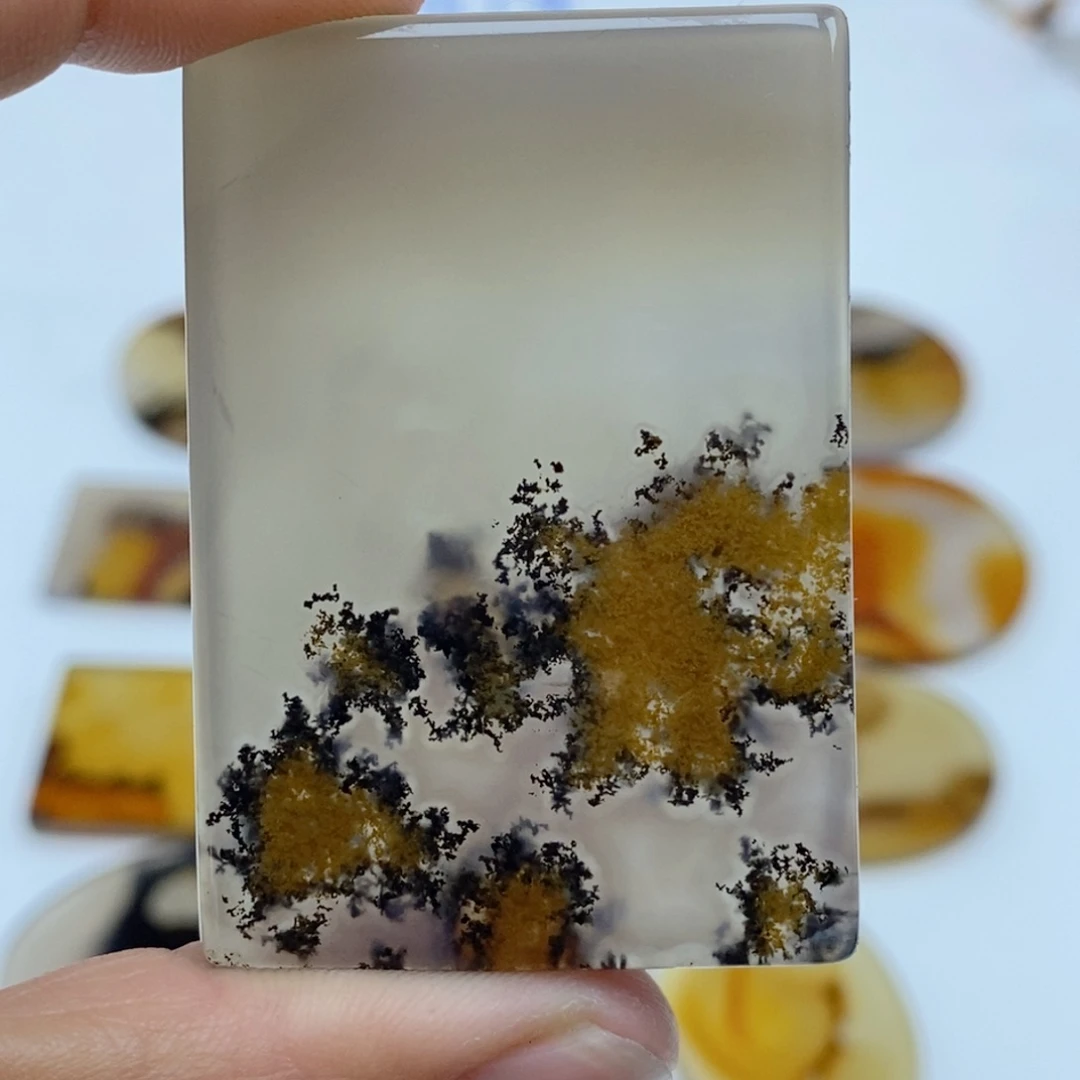 亿***田玛瑙/玉髓未镶嵌珠宝半成品