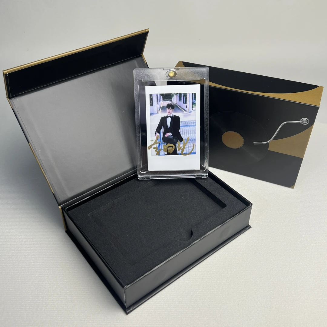 N8904李昀锐 签名白边正品拍立得照片 白边