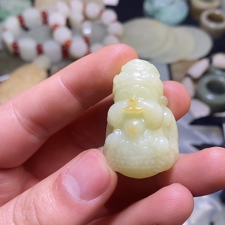 和田玉（糖玉）未镶嵌颈饰