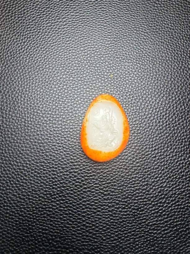 新疆和田玉红皮白肉关公吊坠