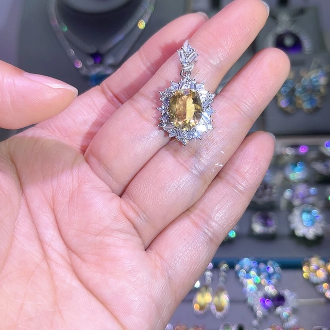 【闪购商品】黄晶吊坠(赠链)银S925镶嵌