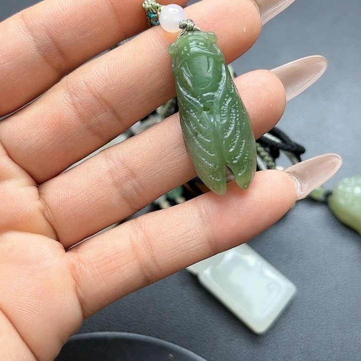 【闪购商品】颈饰未镶嵌和田玉