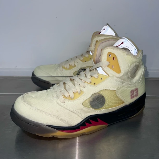 99新 MM6 原盒 41码 AJ5白蝉翼 球鞋