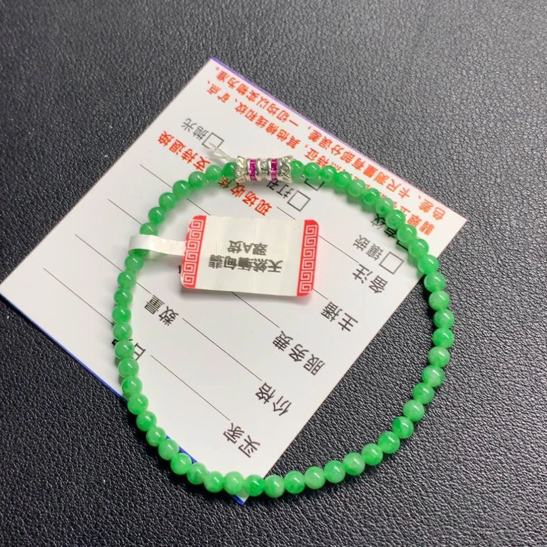 翡翠未镶嵌颈饰手串