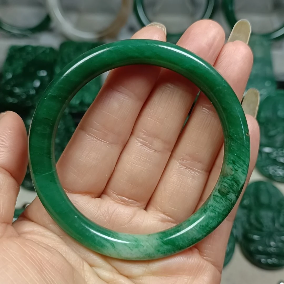 独山玉未镶嵌手镯56