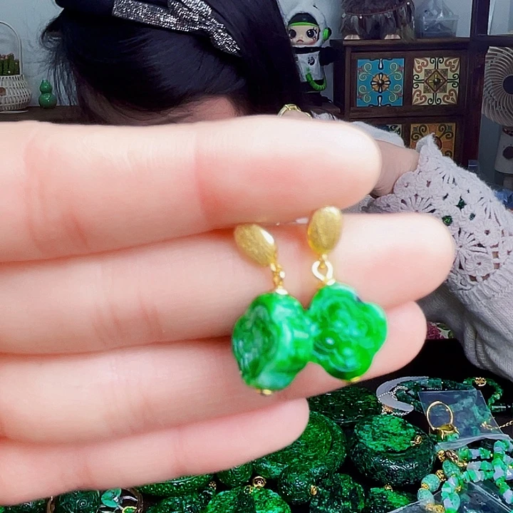 翡翠银S925镶嵌颈饰多样性