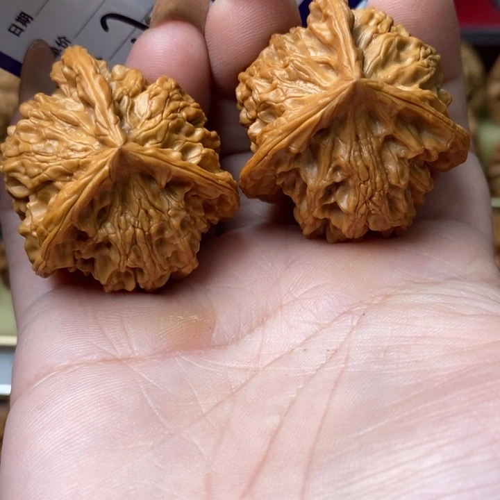 把件桃核三棱三棱