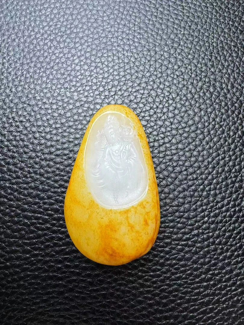 和田玉金包玉侧脸观音