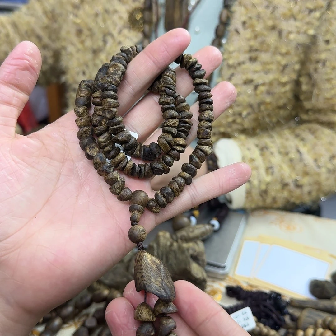 沉香木手串白棋沉水浮壳仔多圈 26 克多样性发一