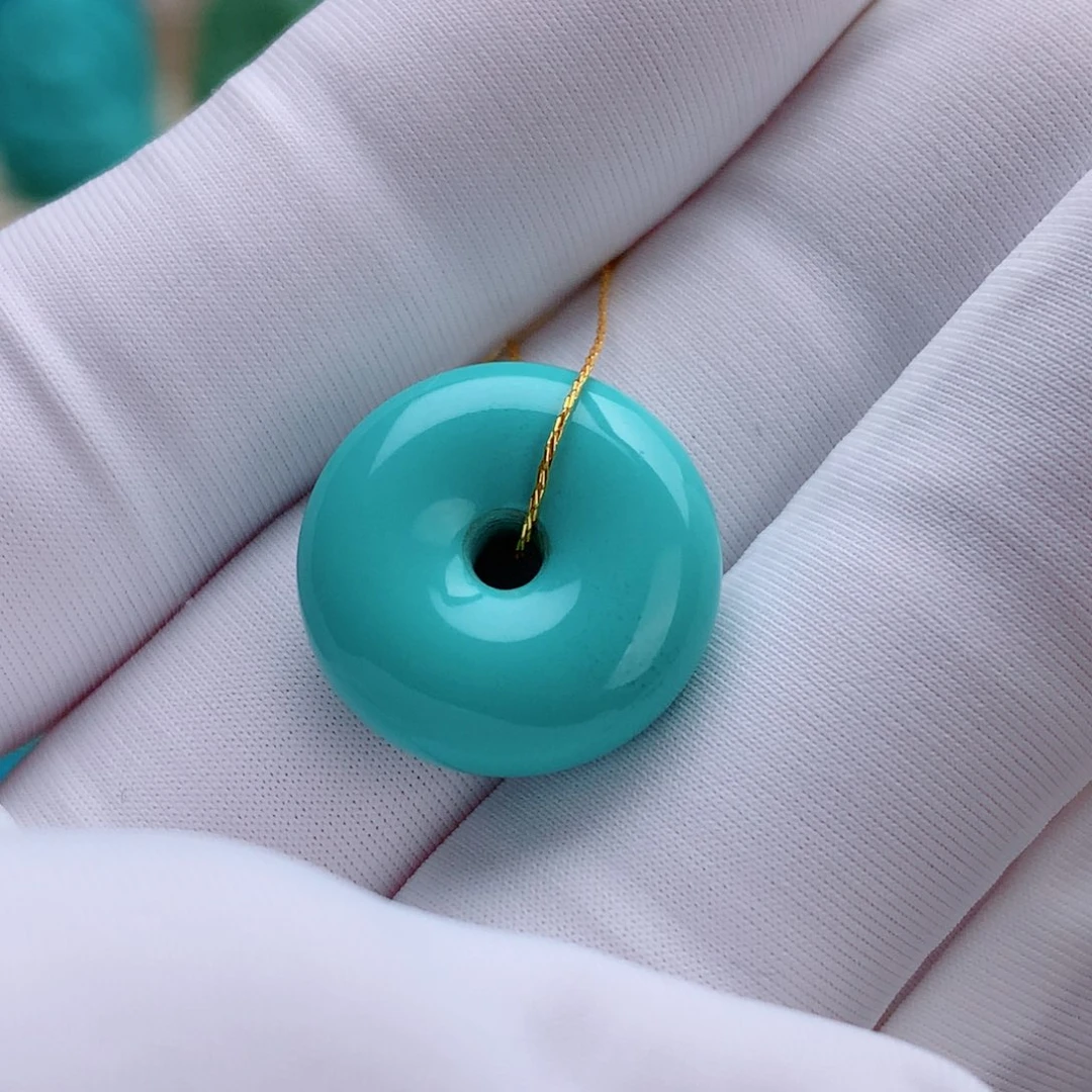 绿松石未镶嵌挂件