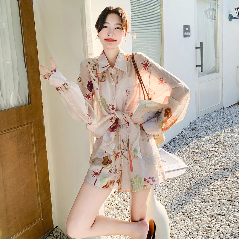 时尚轻薄印花防晒衬衫套装女夏季2025新款长袖上衣休闲短裤两件套