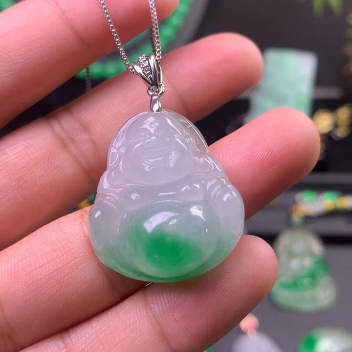 翡翠未镶嵌吊坠(赠链)
