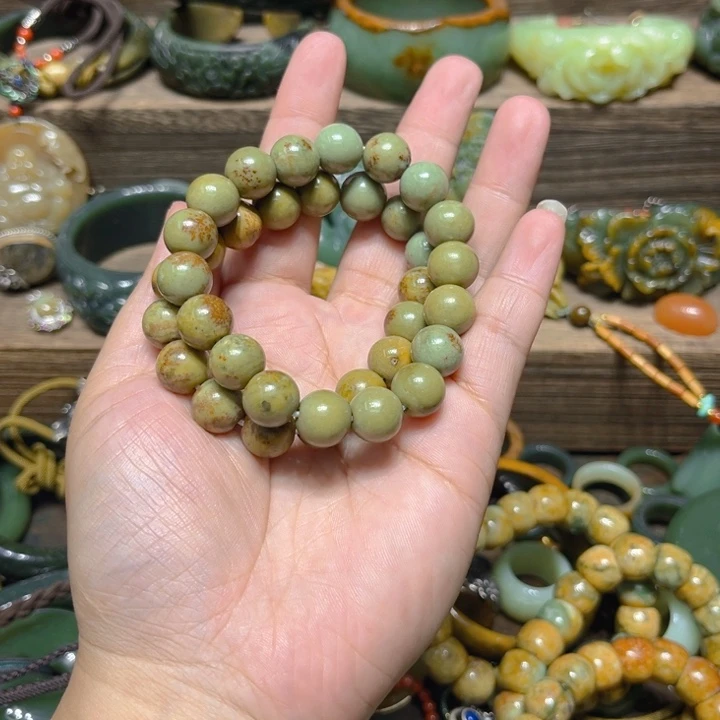 歪***说岫岩河磨玉（透闪石质玉）未镶嵌颈饰