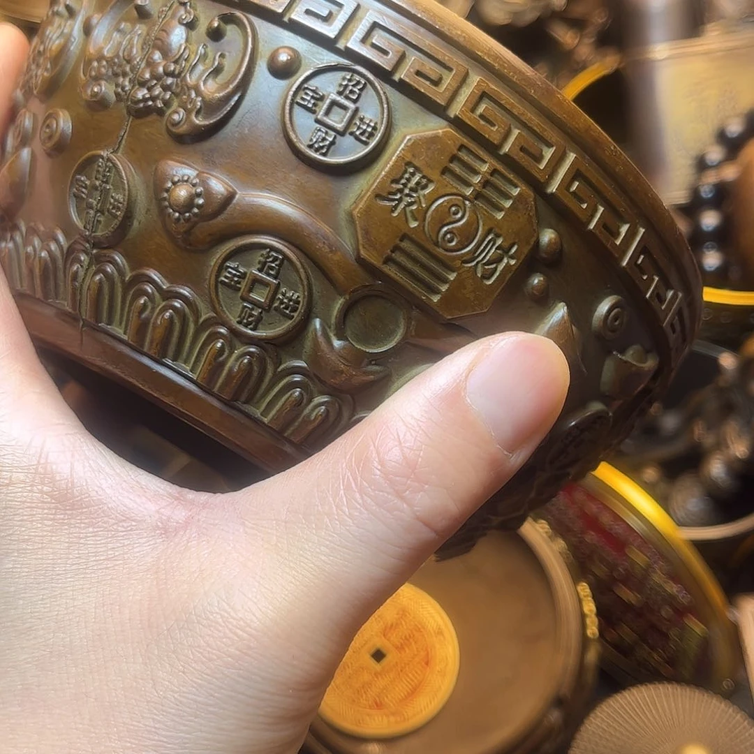 精美铜器工艺品等