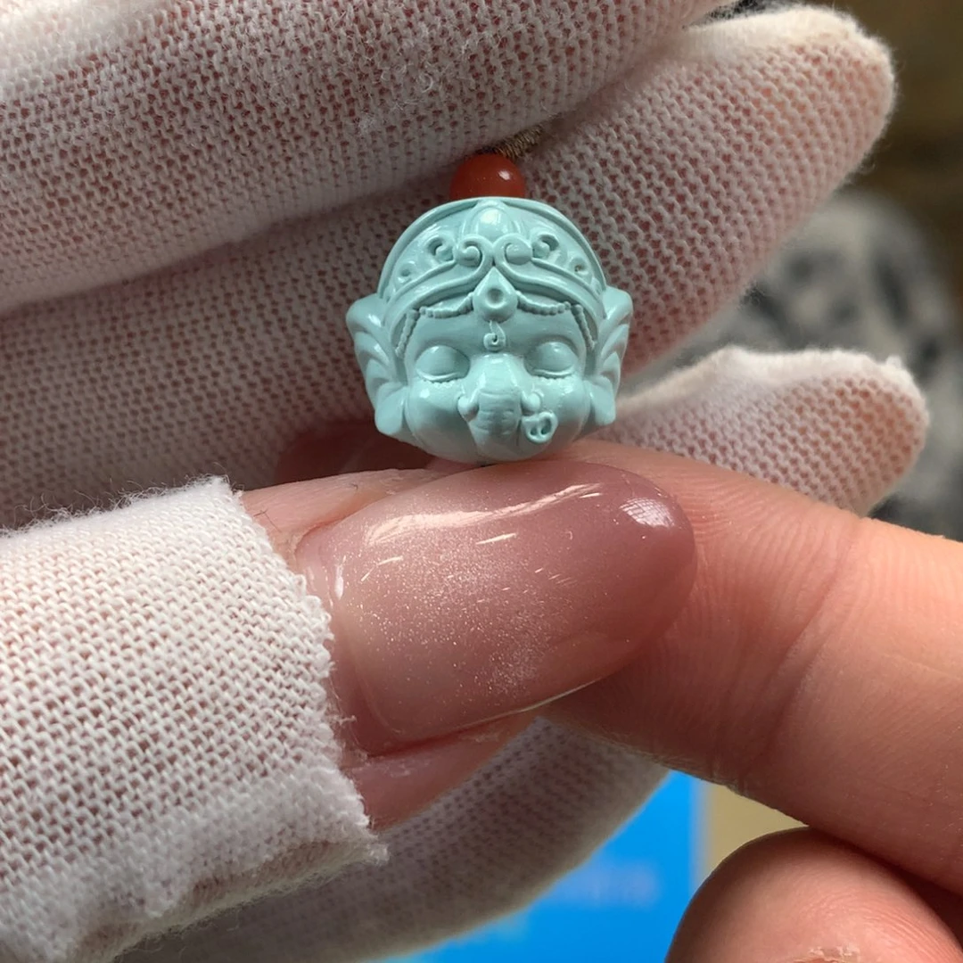 绿松石未镶嵌挂件