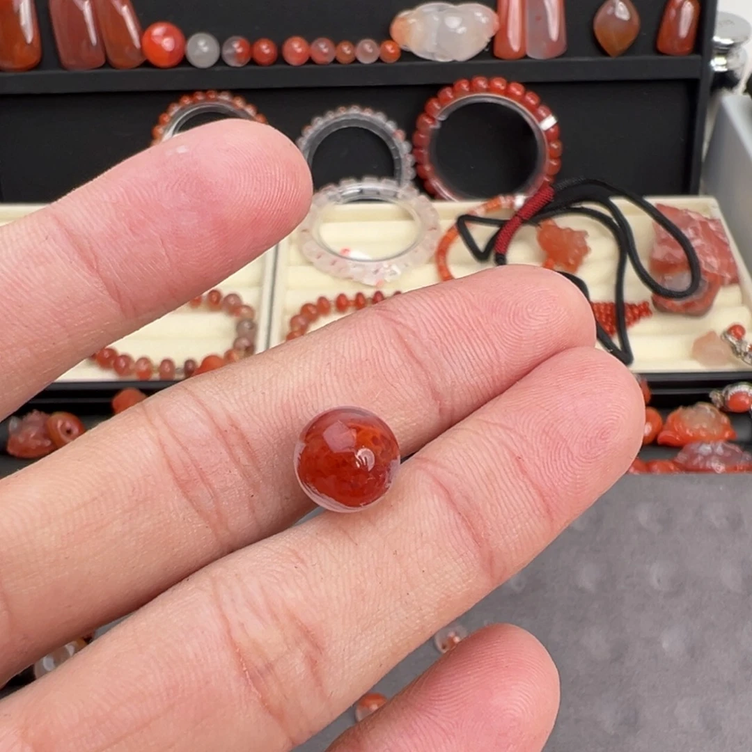 叮***叮南红玛瑙未镶嵌颈饰圆珠