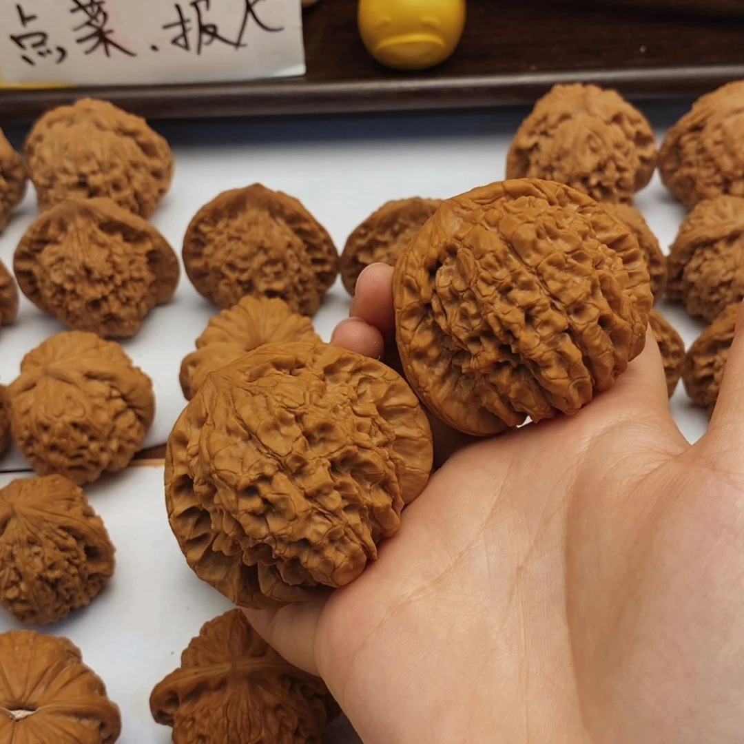 文玩核桃把件55尺龙鼎