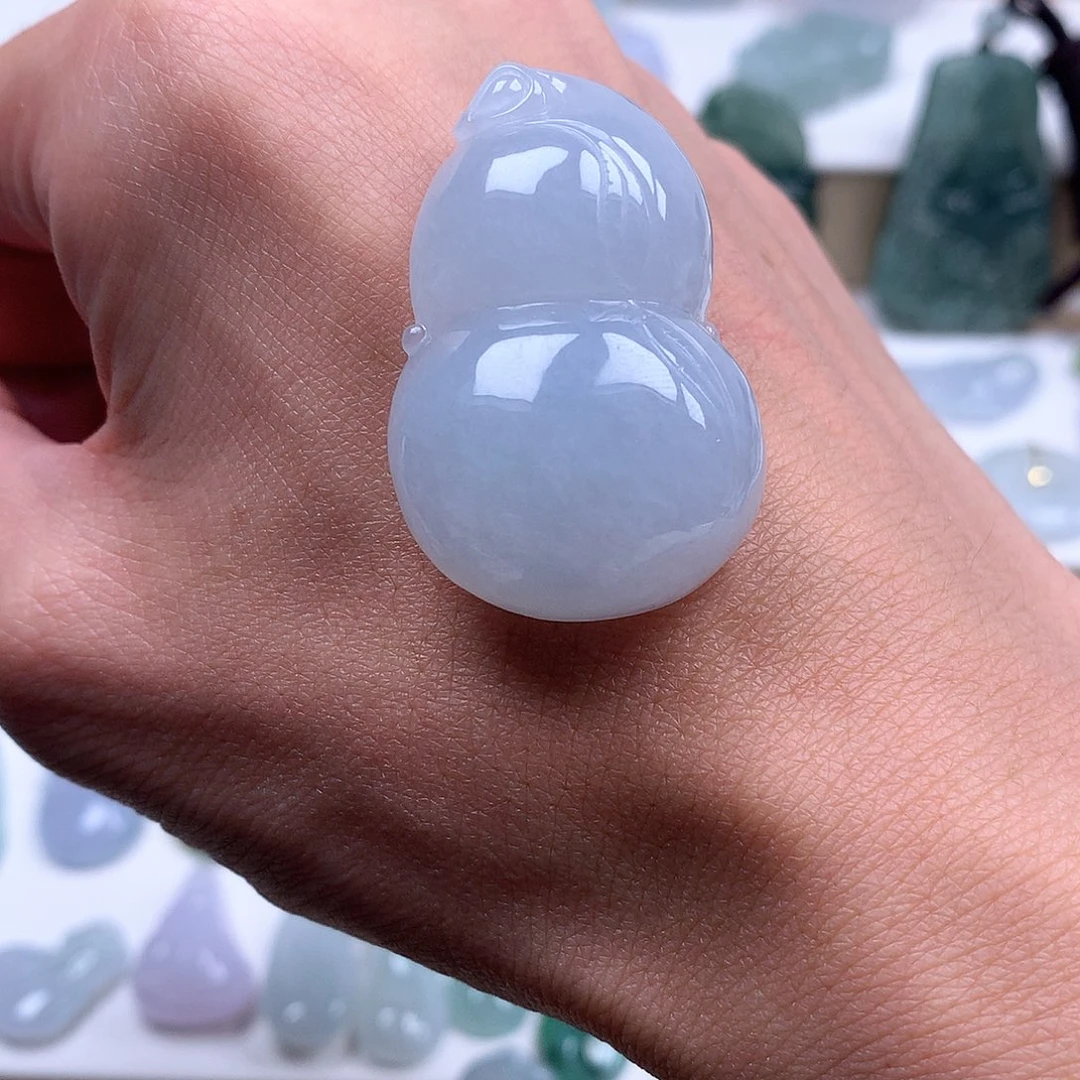 M***姐翡翠未镶嵌颈饰翡翠88