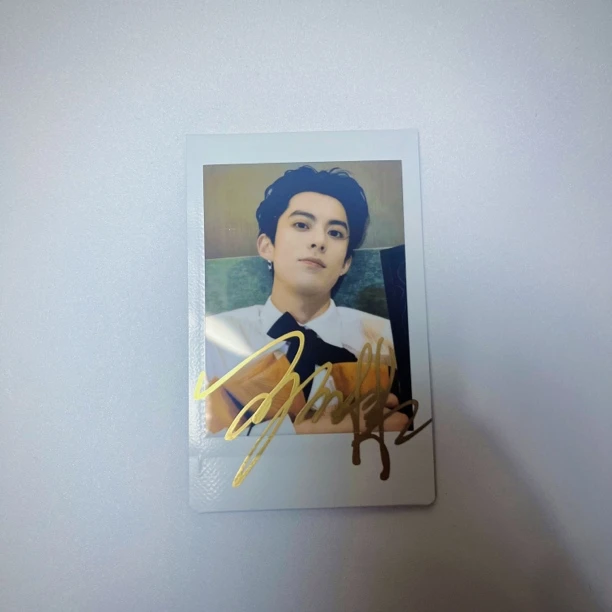 P0212【王鹤棣】正品拍立得照片 白边