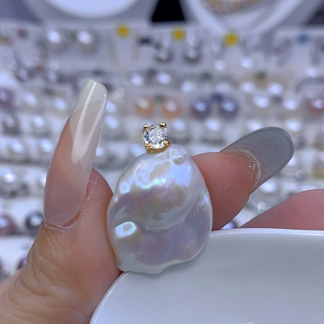 淡水珍珠颈饰合金