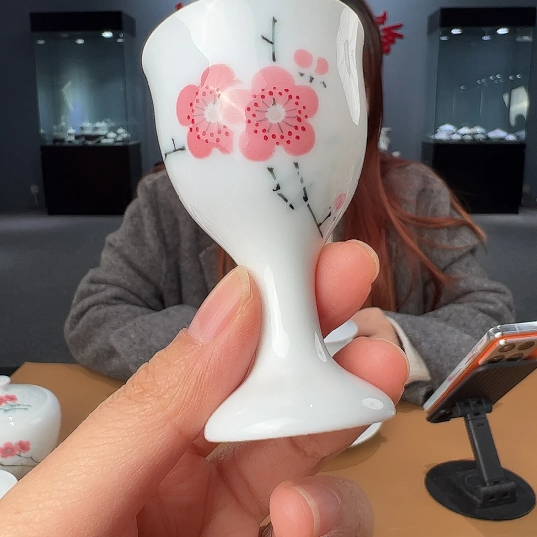 瓷柴窑 红梅酒杯，微瑕变形