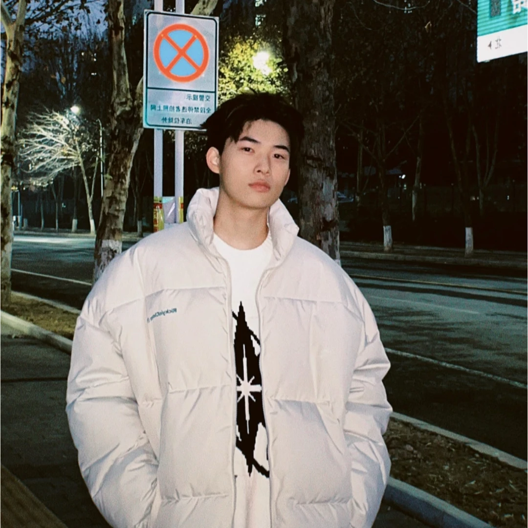 E40#某wu4张！小丑幻影字母印花休闲宽松棉服 情侣款