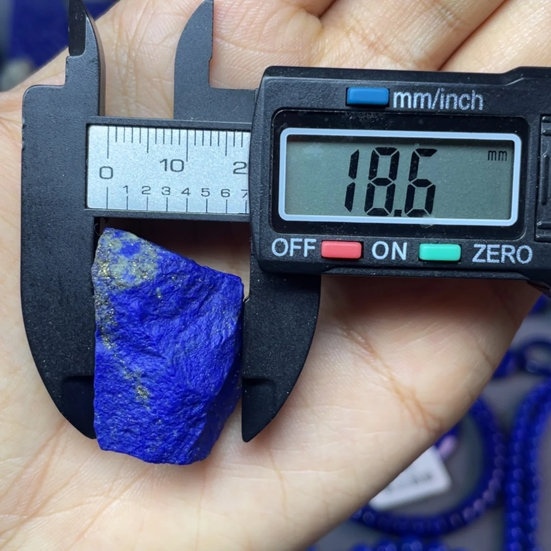 青金石未镶嵌哑光原石